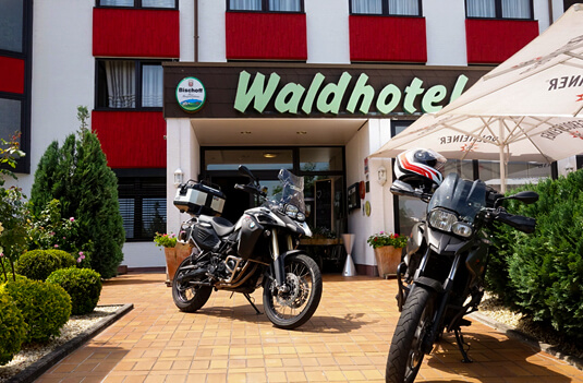 Das Motorradhotel in der Pfalz - Waldhotel Eisenberg - Elsass - Odenwald - Saarland
